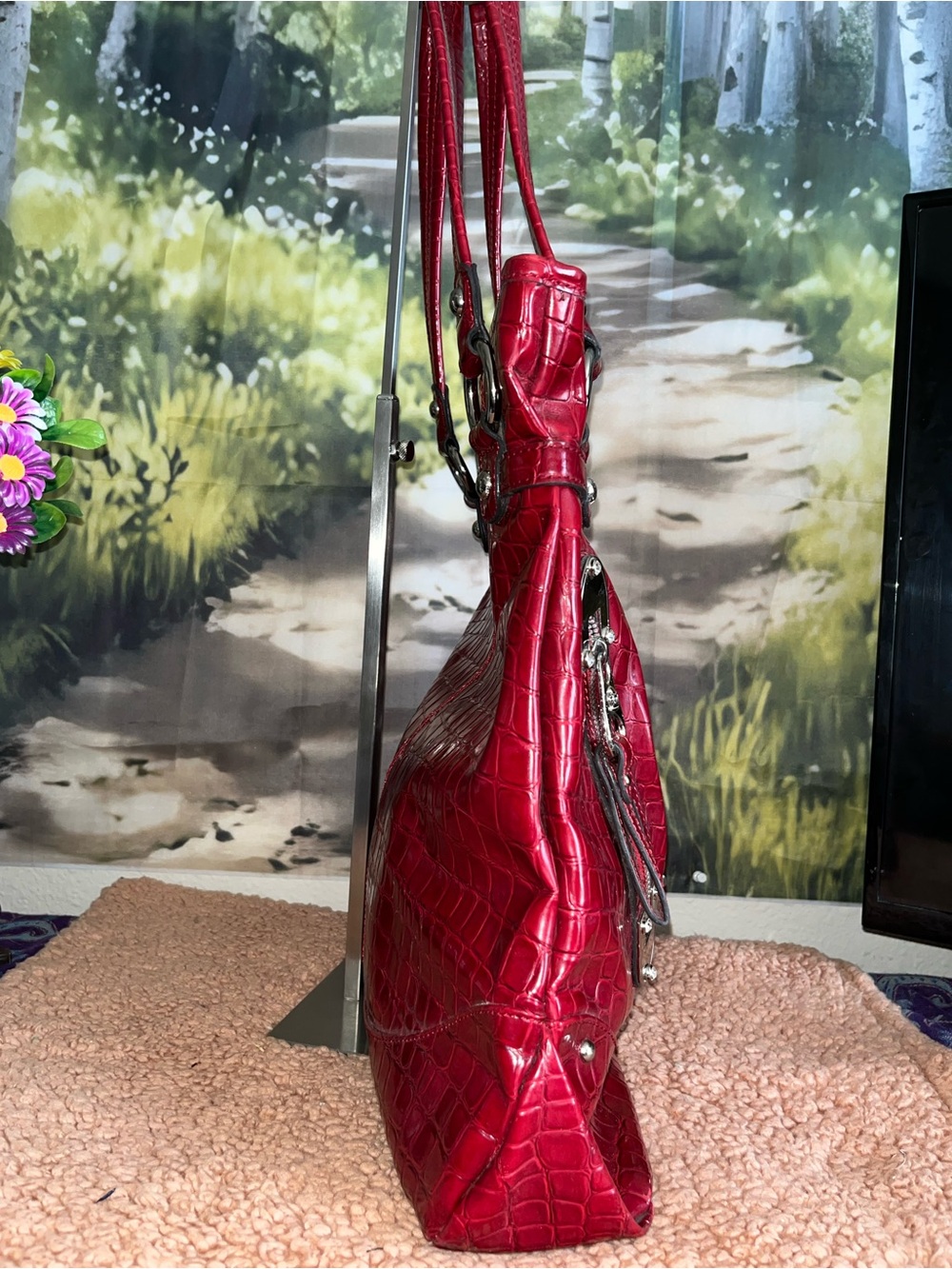 Kathy Van Zeeland Red Faux Crocodile Leather Shoulder Bag - Picture 6 of 11